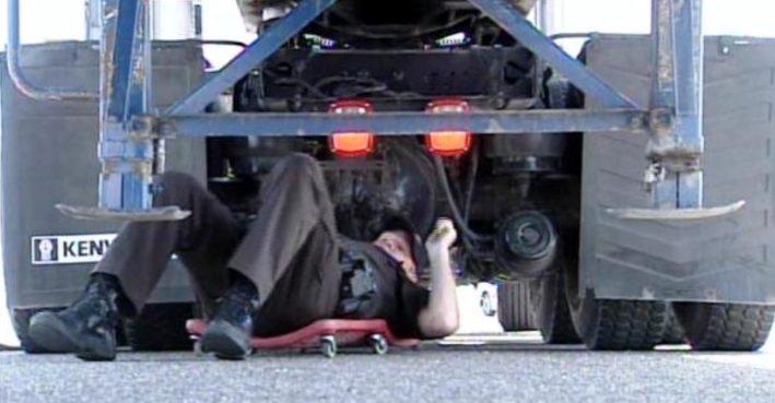 What Is a Mobile Diesel Mechanic?