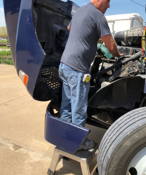 this image shows mobile truck engine repair in Chicago, Illinois